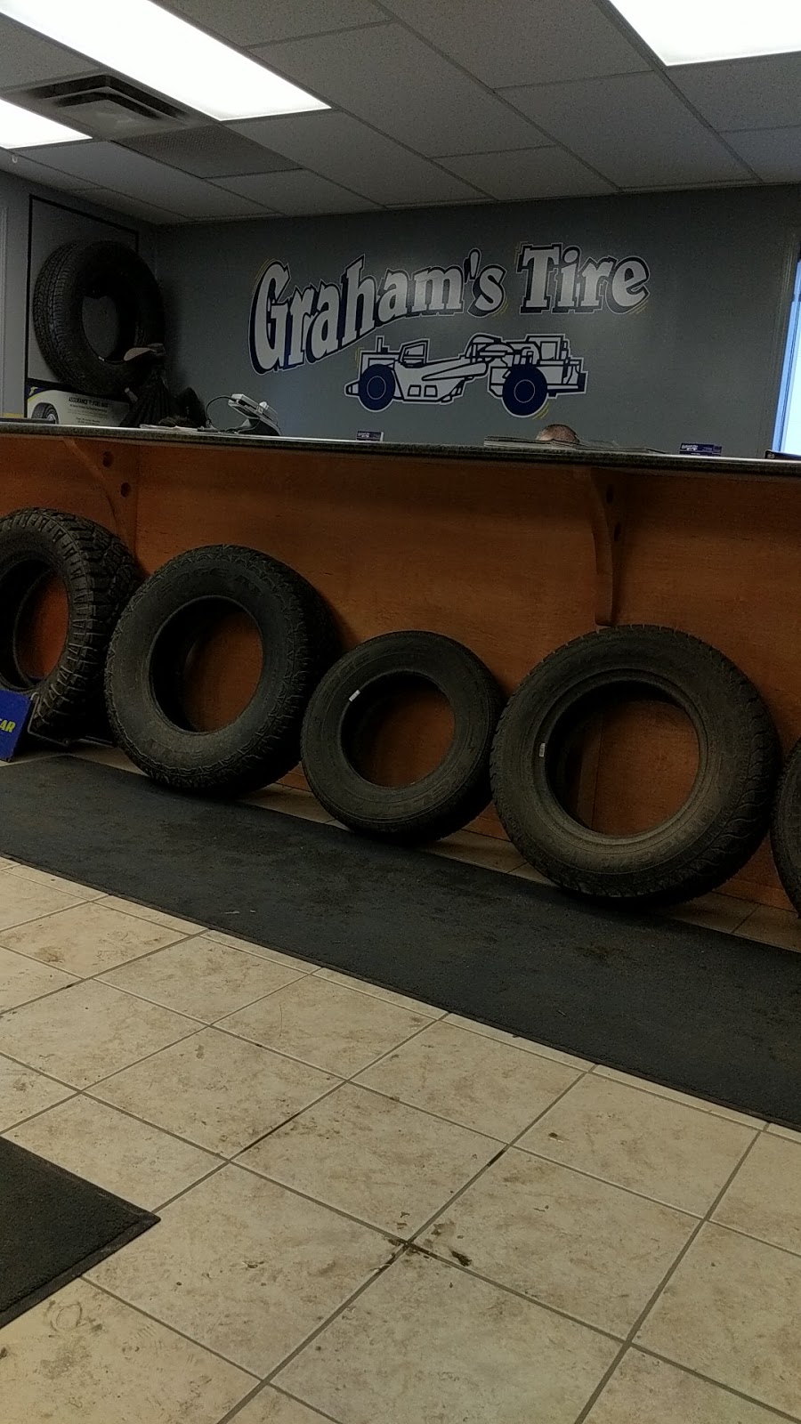 Grahams Tire | 3010 Albert St N, Regina, SK S4V 1J4, Canada | Phone: (306) 352-8473