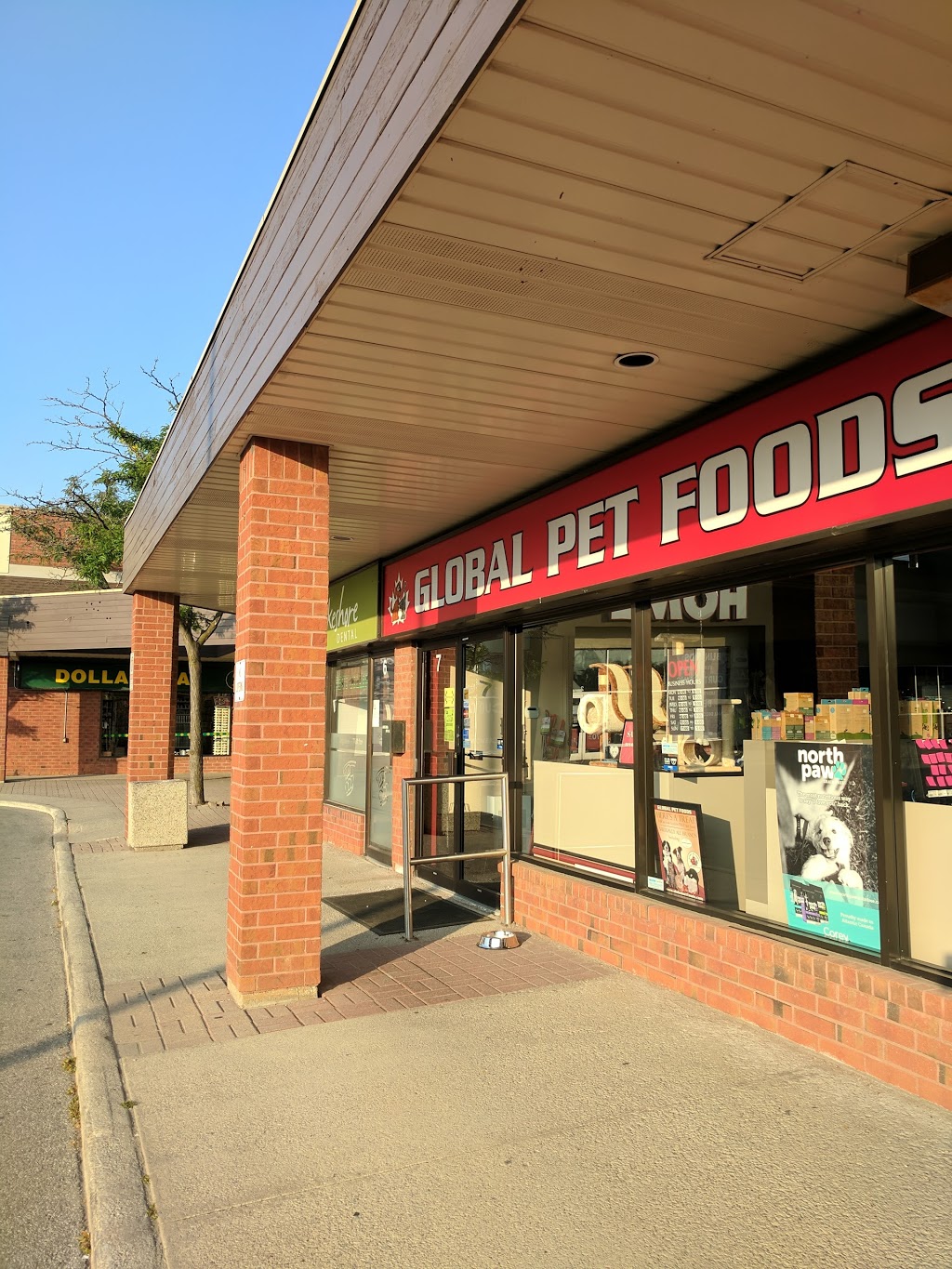 Global Pet Foods Clarkson Village | Clarkson Village Shopping Centre, 1865 Lakeshore Rd W, Mississauga, ON L5J 4P1, Canada | Phone: (905) 822-1616