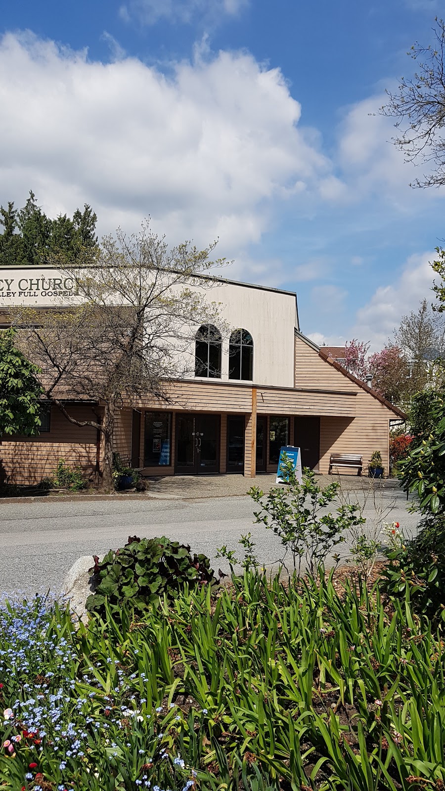 Lynn Valley Full Gospel | 1160 29th St E, North Vancouver, BC V7K 1C2, Canada | Phone: (604) 980-0307