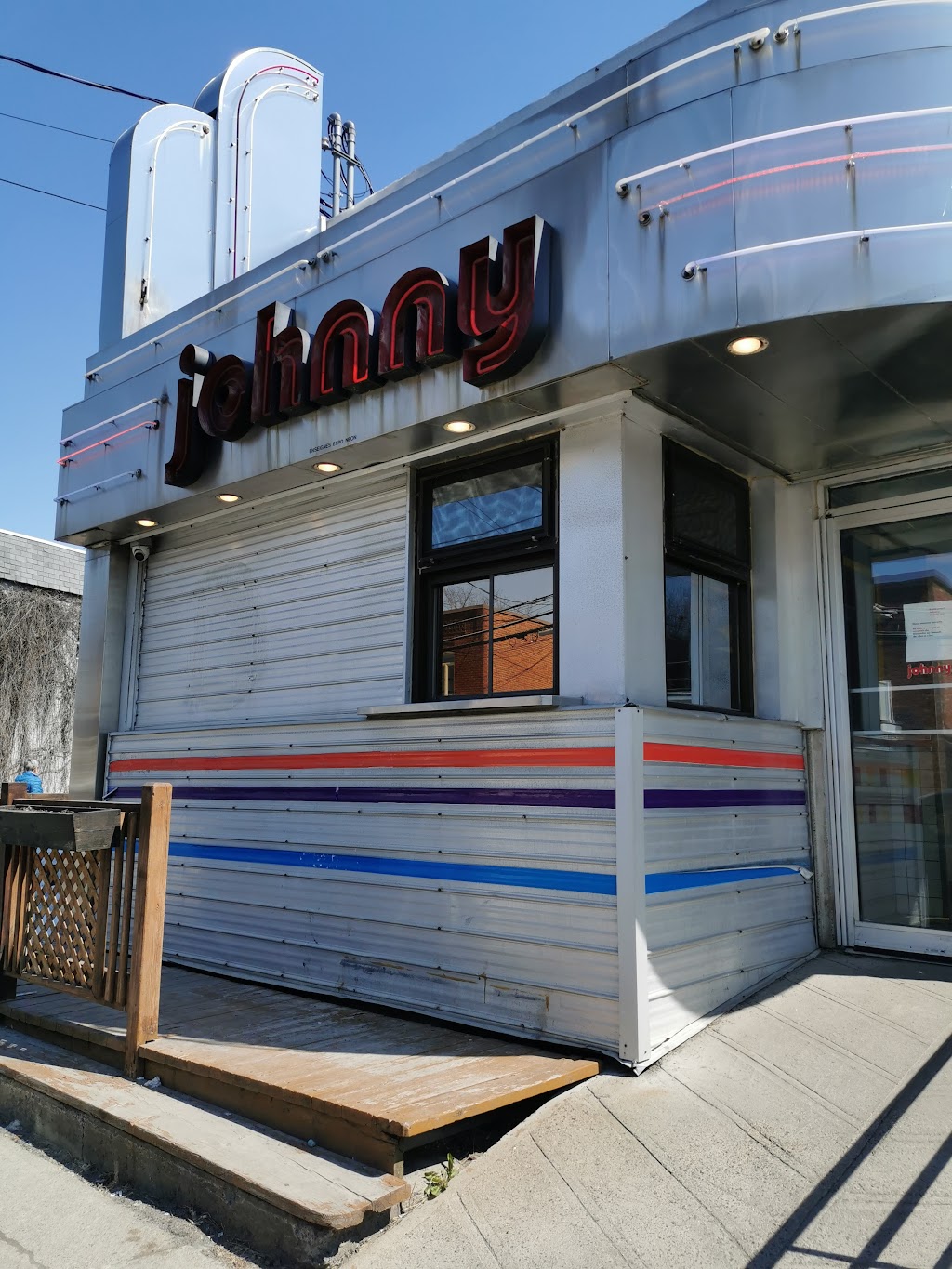 Johnny | 603 Rue St Georges, Saint-Jérôme, QC J7Z 5B7, Canada | Phone: (450) 436-1339