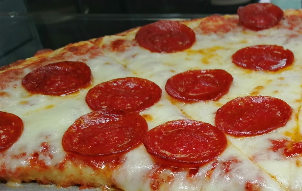 Pizza Guys | 470 Aurora St, Lancaster, NY 14086, USA | Phone: (716) 683-9999