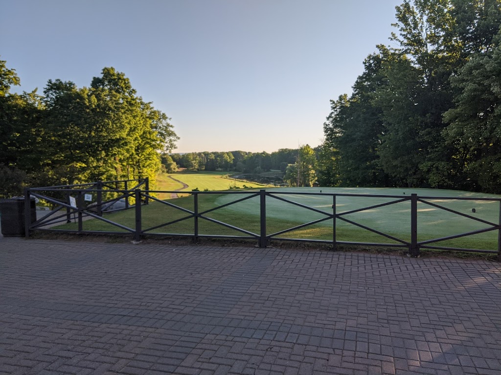 Loch March Golf & Country Club | 1755 Old Carp Rd, Kanata, ON K2K 1X7, Canada | Phone: (613) 839-5885