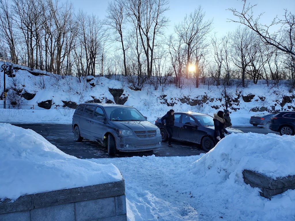 Belvédère Camillien-Houde | Voie Camillien-Houde, Mont-Royal, QC H3R 1K2, Canada | Phone: (514) 872-0311