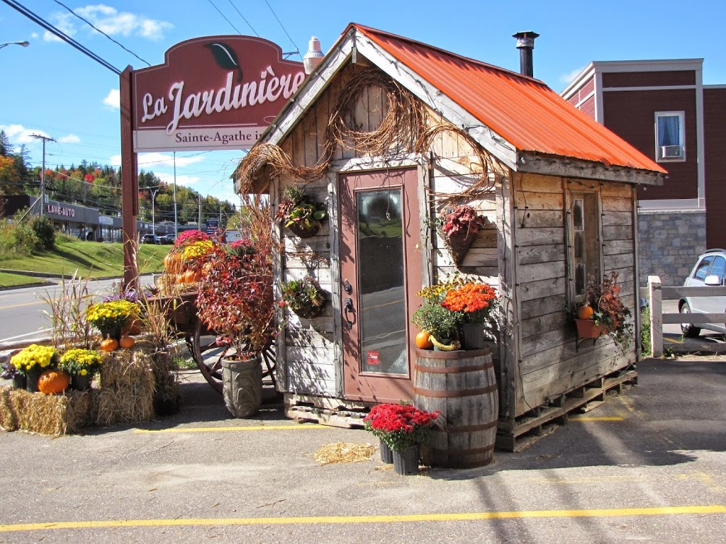 At La Jardinière St Agatha | 1300 Rue Principale E, Sainte-Agathe-des-Monts, QC J8C 1L9, Canada | Phone: (819) 326-8826