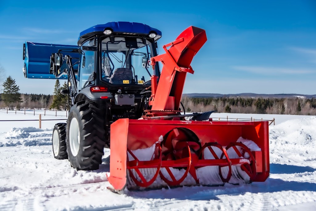 Tracteurs compacts LOVOL - LOVOL Agriculture | 24 Rue Industrielle, Saint-Benoît-Labre, QC G0M 1P0, Canada | Phone: (418) 227-2077