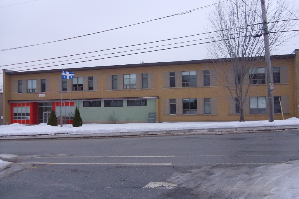 Ecole Ste-Marie | 148 Rue Saint Louis, Warwick, QC J0A 1M0, Canada | Phone: (819) 358-6881