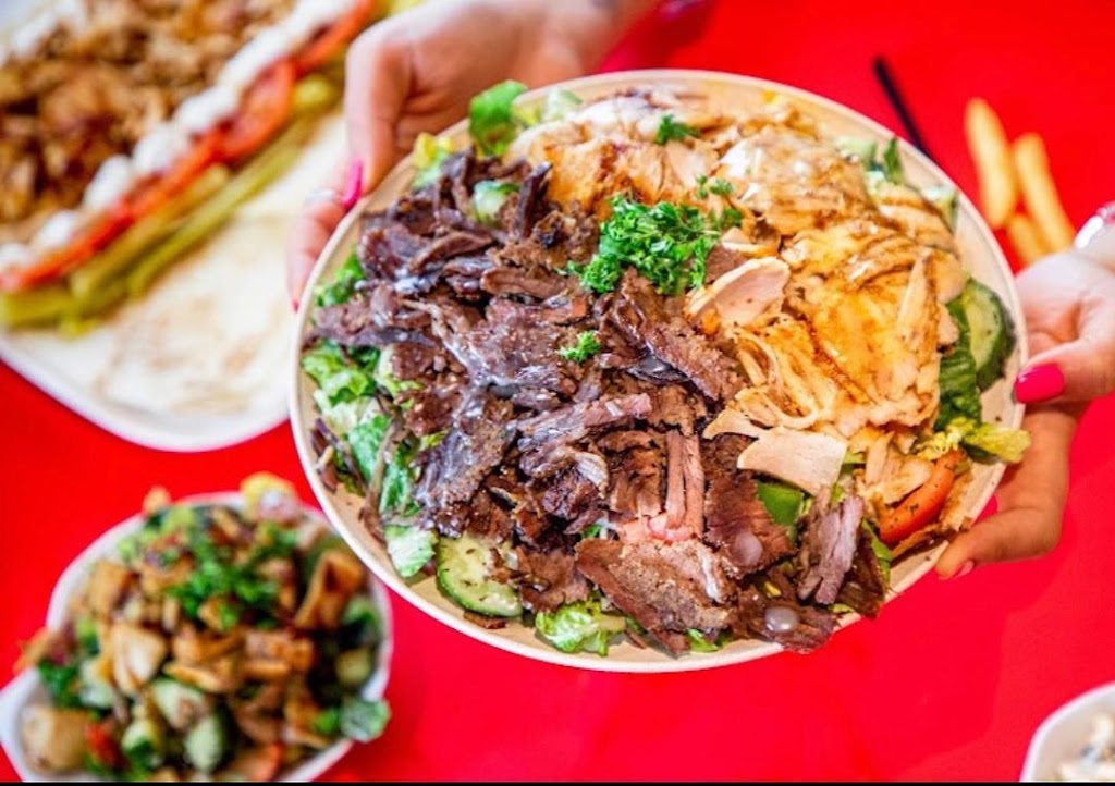 Shawarmaz Pointe-Claire | 46C1, Brunswick Blvd, Pointe-Claire, QC H9B 2L3, Canada | Phone: (514) 505-1918