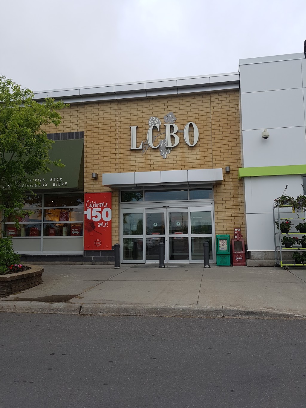 LCBO | 4750 Bank St Unit 6, Gloucester, ON K1T 0A8, Canada | Phone: (613) 822-4279