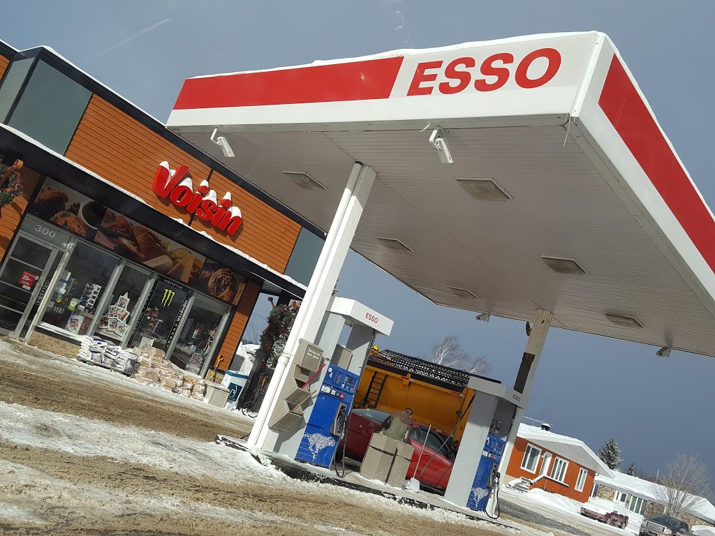Esso | 300 QC-138, Saint-Tite-des-Caps, QC G0A 4J0, Canada | Phone: (418) 823-2315