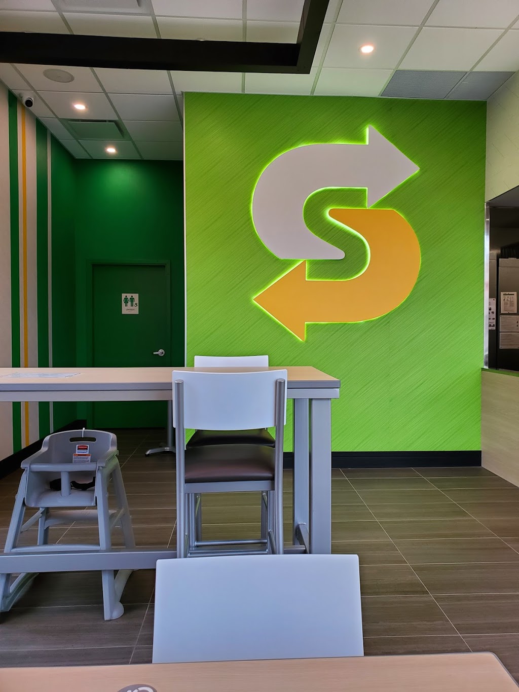 Subway | Quail Ridge at Innovation Drive, Kelowna, BC V1V 2Z6, Canada | Phone: (236) 600-1297