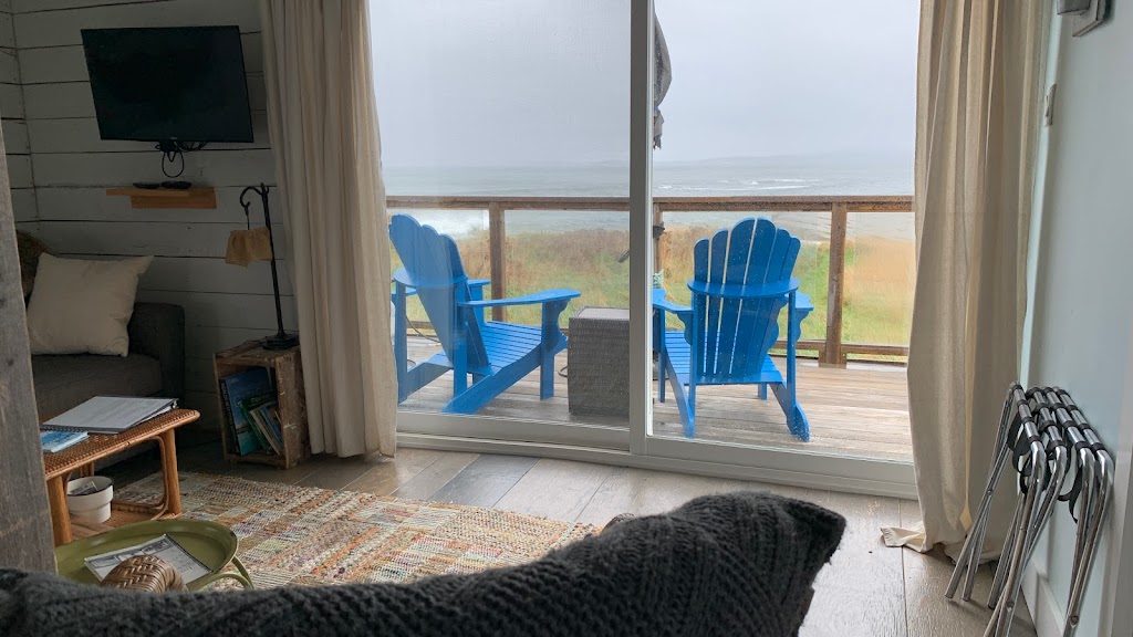 Lighthouse Lane Cottages | 8388 Peggys Cove Rd, Indian Harbour, NS B3Z 3R1, Canada | Phone: (902) 483-0717