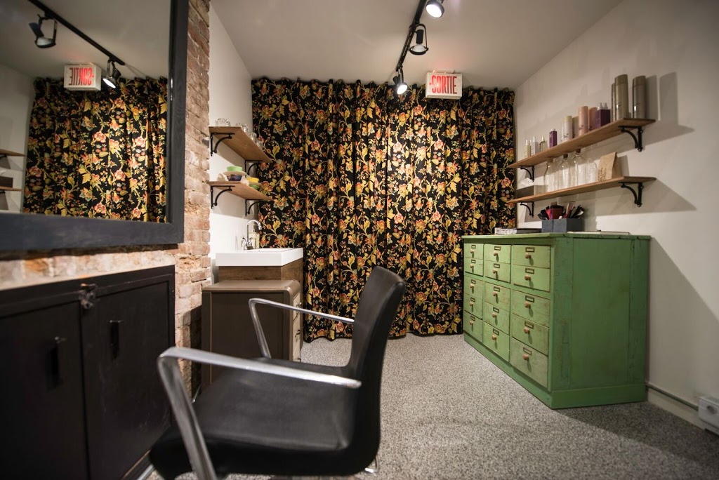 F & Co. Salon | 441 Rue Saint-Jean, Québec, QC G1R 1P3, Canada | Phone: (418) 525-9600