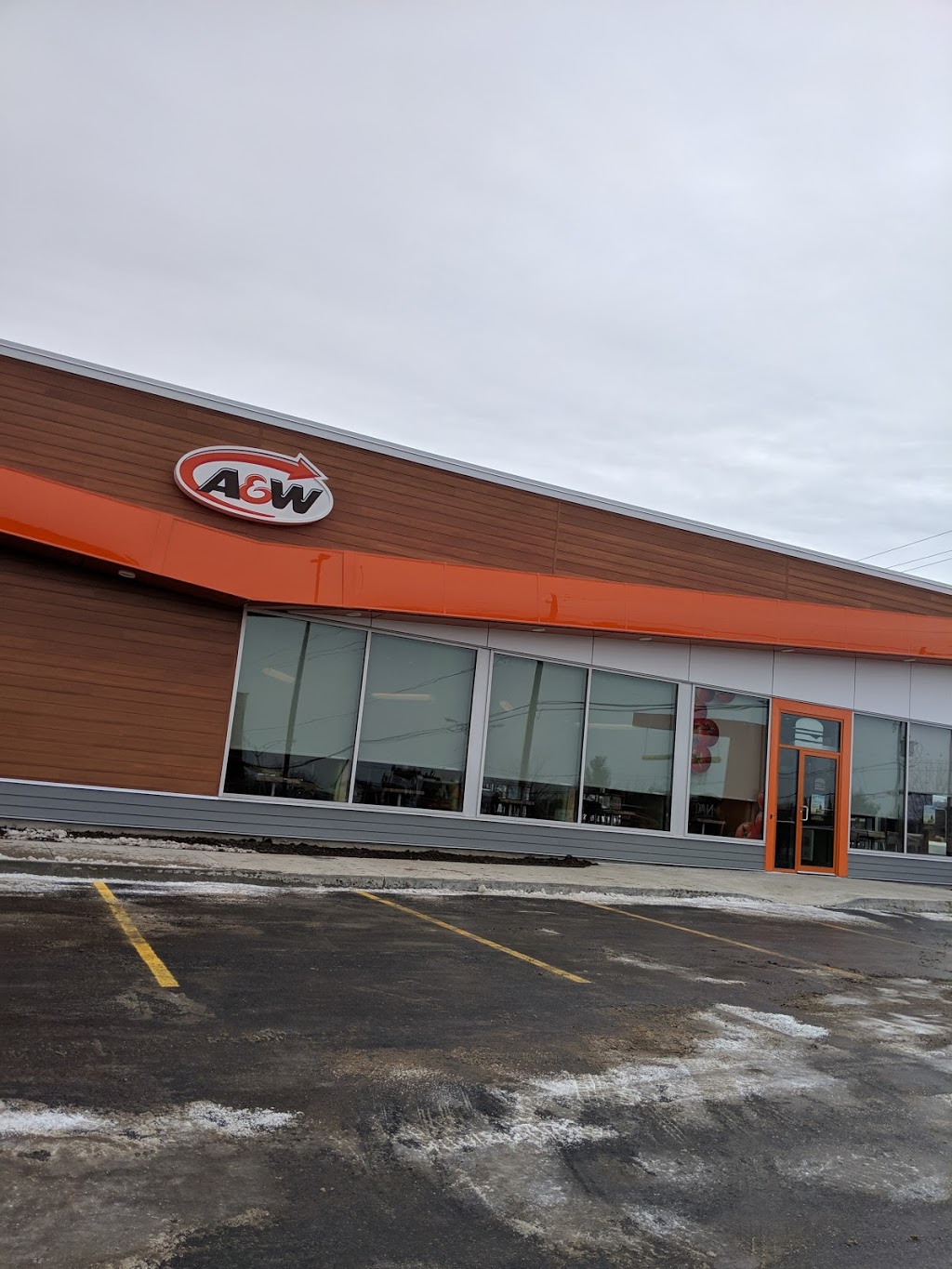 A&W Canada | 2193 Rue King Ouest, Sherbrooke, QC J1J 2G2, Canada | Phone: (819) 416-1461