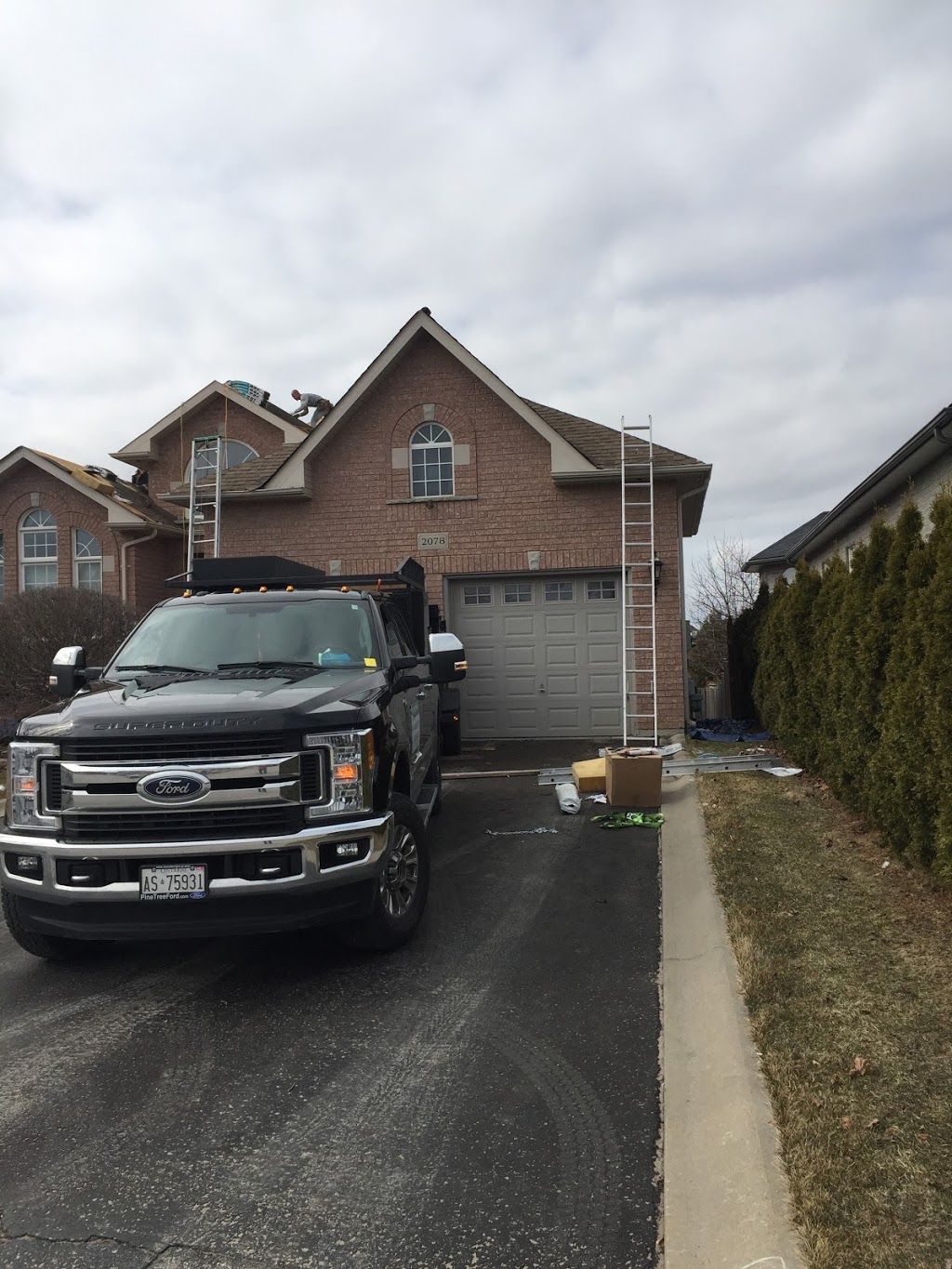 Mr. Roofing INC | 6 Carruthers Crescent, Barrie, ON L4M 6A5, Canada | Phone: (647) 993-0979