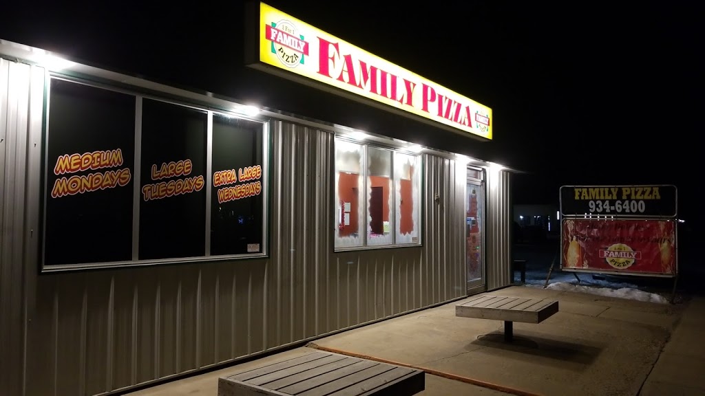 Family Pizza ???? | 106 Klassen St, Warman, SK S0K 0A1, Canada | Phone: (306) 934-6400