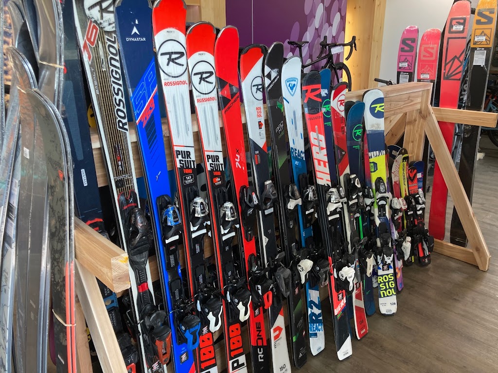 Ski Shop West Island | 48E Bd Brunswick, Pointe-Claire, QC H9B 2L3, Canada | Phone: (438) 805-2100