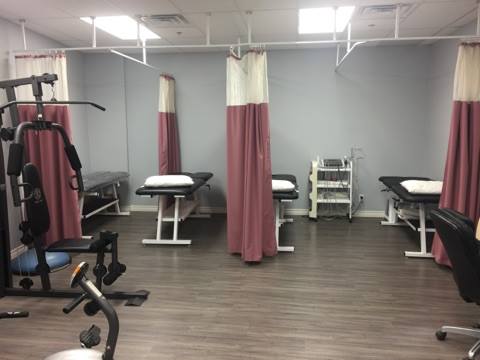 Newmarket Health and Wellness Center | 203 Eagle St, Newmarket, ON L3Y 1J8, Canada | Phone: (905) 967-0000