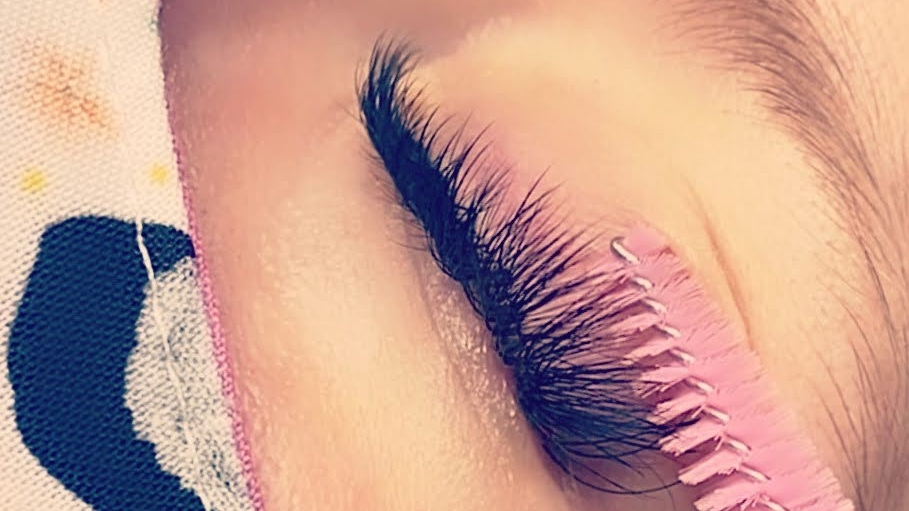 Lashes and Lavender | 1324 Flint Ave, Langford, BC V9B 0Z8, Canada | Phone: (250) 893-2366