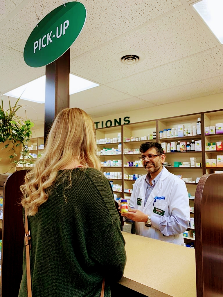 Guardian - Dundas Quinte Pharmacy Inc | 469 Dundas St W B, Trenton, ON K8V 3S4, Canada | Phone: (613) 955-0139
