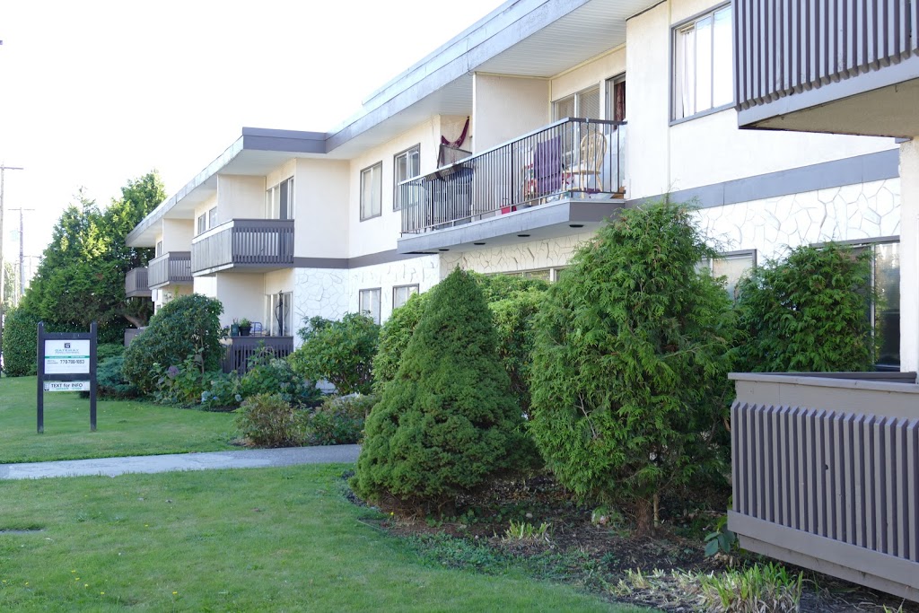 Royal Colonial | 7111 Linden Ave, Burnaby, BC V5E 3G7, Canada | Phone: (778) 788-1853