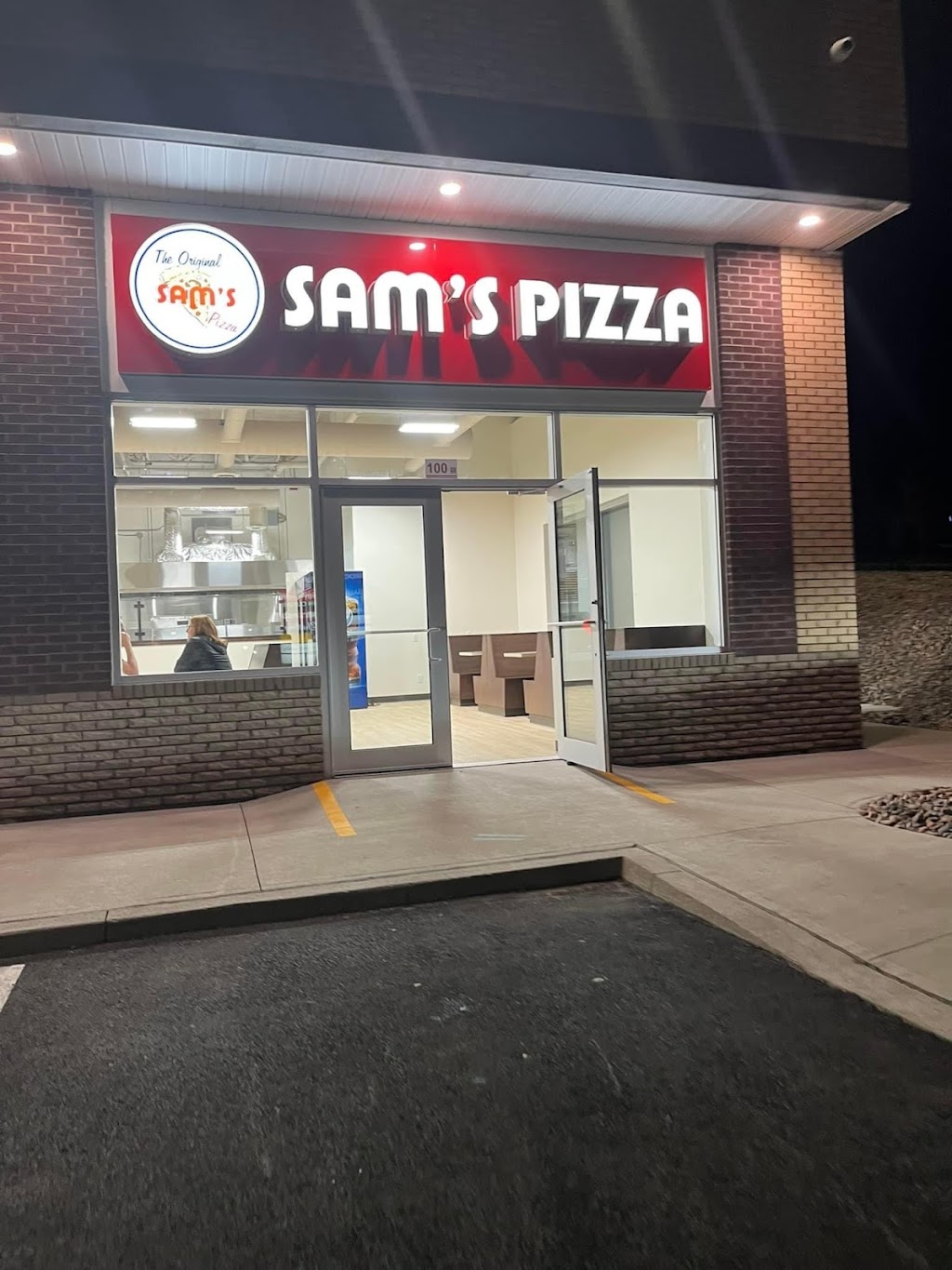 Sam’s Pizza | 11 Bloom Ln, Bedford, NS B4B 1S8, Canada | Phone: (902) 444-6000