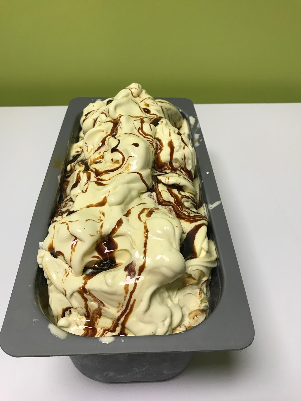 Gelato des Mesanges | 1847 Boulevard Perrot #300, Notre-Dame-de-lÎle-Perrot, QC J7V 7P2, Canada | Phone: (438) 240-2000