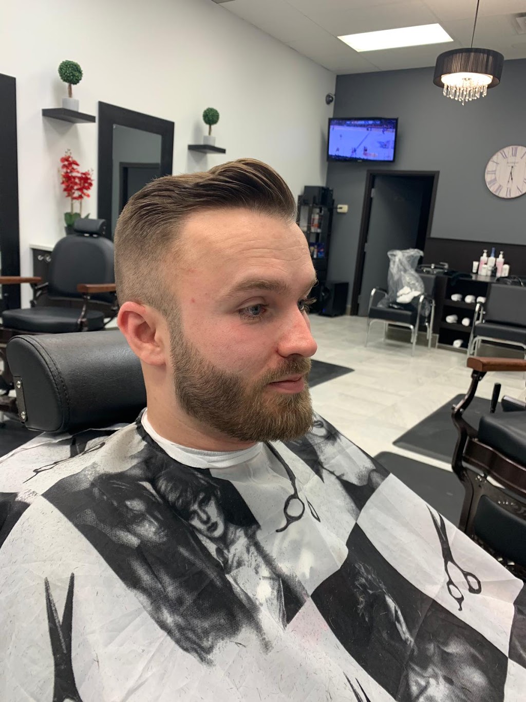 Parsons Barber & Salon | 3416 99 St NW, Edmonton, AB T6E 5X5, Canada | Phone: (780) 450-0313