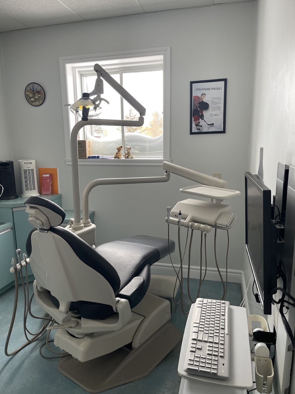 Dentistes Ste-Anne (Centre Dentaire Miron) | 183B Boulevard Ste Anne, Sainte-Anne-des-Plaines, QC J0N 1H0, Canada | Phone: (450) 478-0089