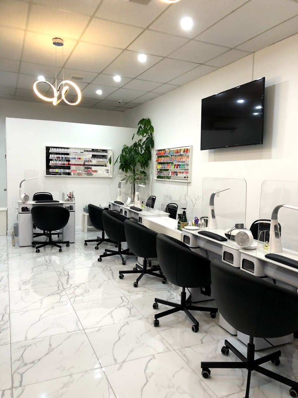 Ongles charleroi | 4956 Rue de Charleroi, Montréal-Nord, QC H1G 2Z2, Canada | Phone: (438) 771-8779