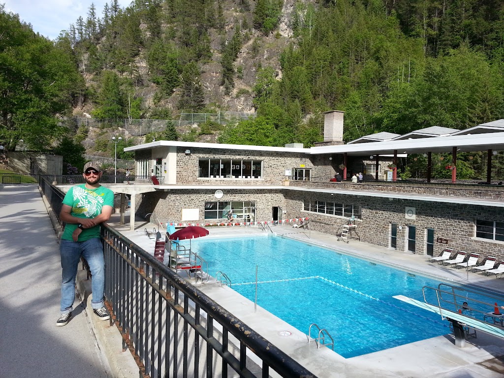 Rocky Mountain Springs Lodge | 5067 Madsen Rd, Radium Hot Springs, BC V0A 1M0, Canada | Phone: (250) 409-7999