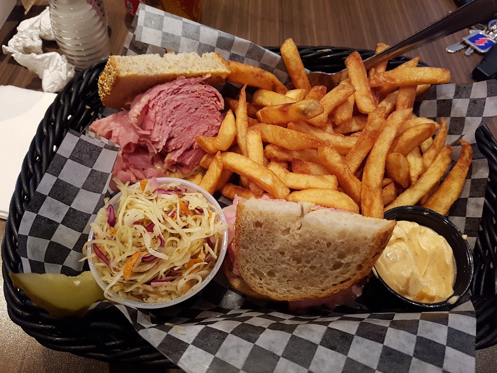 Edward Smoked Meat | 680 Rue de Montbrun, Boucherville, QC J4B 8H2, Canada | Phone: (450) 906-3744