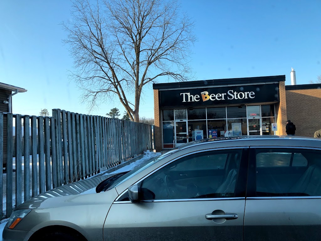 Beer Store 4709 | 102 Queen St, Lakefield, ON K0L 2H0, Canada | Phone: (705) 652-3031