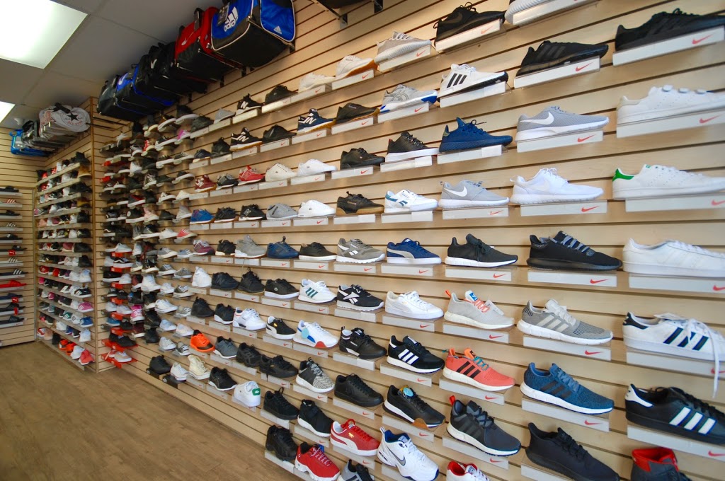 Sports Uptown | 3160 Rue Masson, Montréal, QC H1Y 1Y1, Canada | Phone: (514) 722-3717