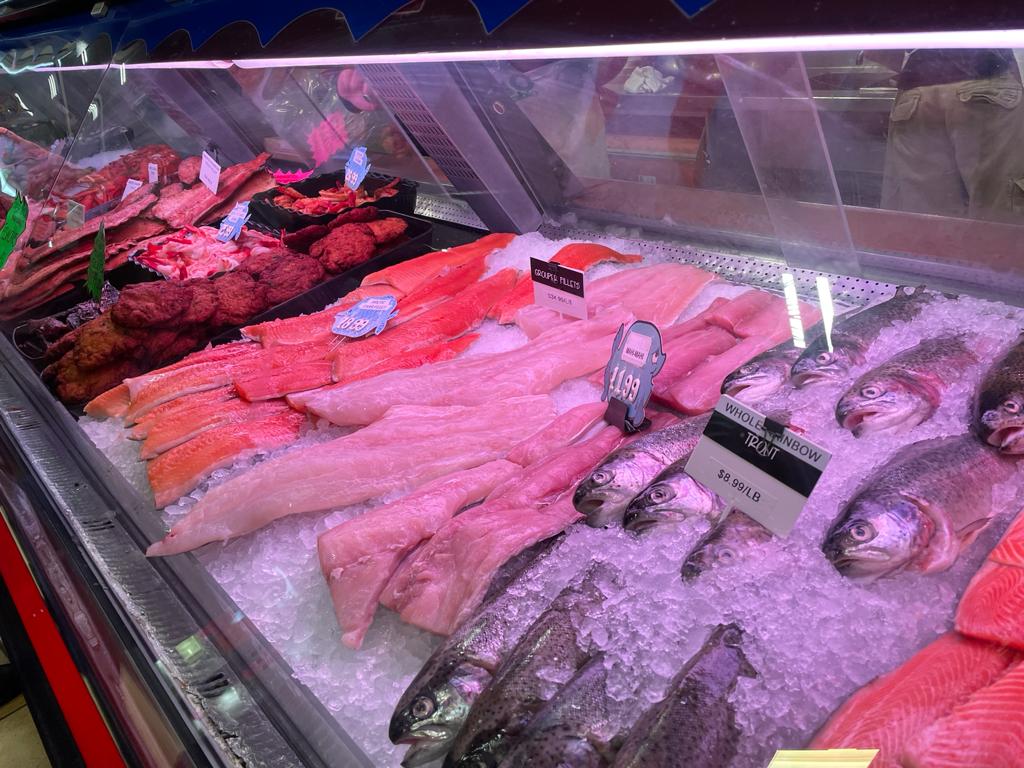 Johnnys Fresh Fish & Seafood | 516 Bryne Dr c, Barrie, ON L4N 9P6, Canada | Phone: (705) 730-0769