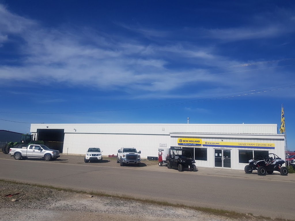 Challenger New Holland Ltd | 4053 3 St E, Claresholm, AB T0L 0T0, Canada | Phone: (403) 625-3321