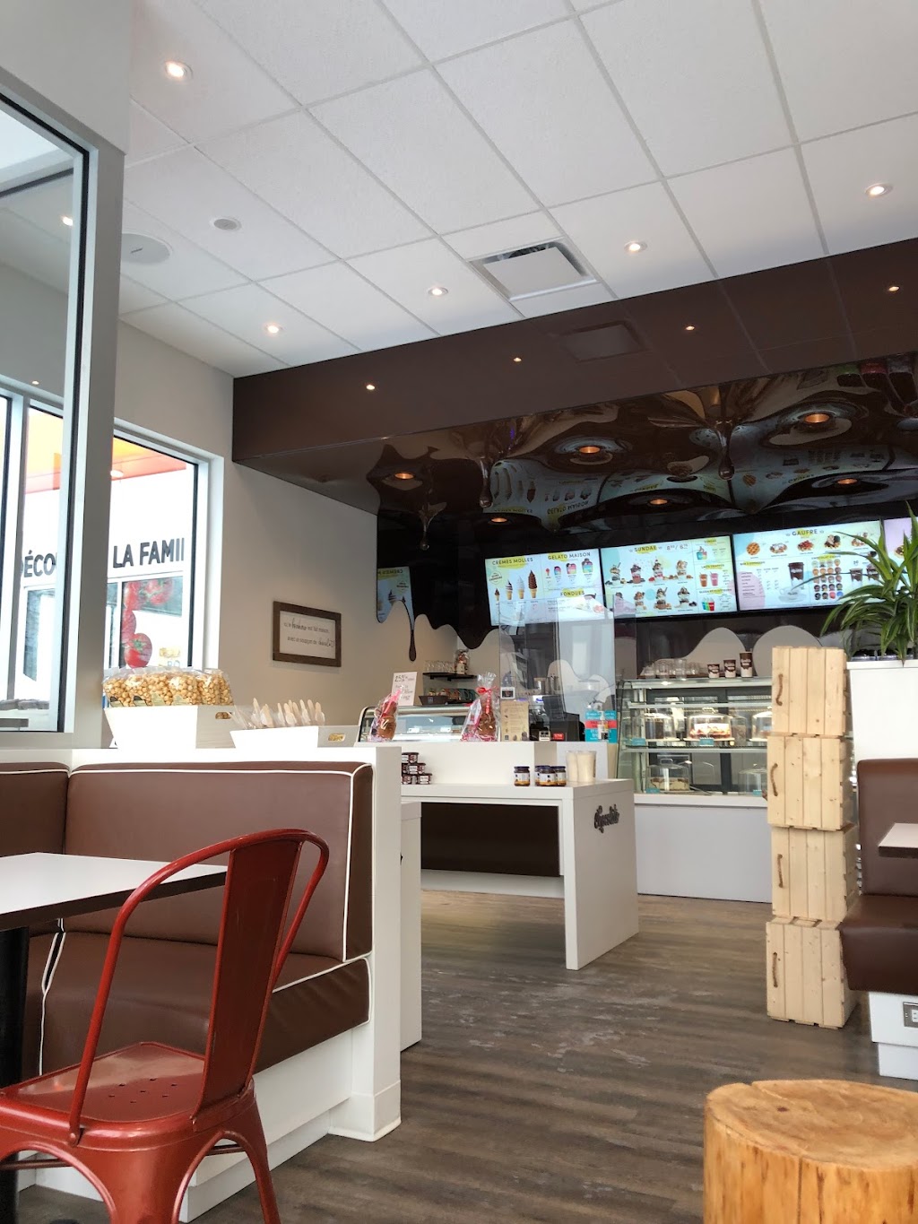 Chocolato - Jonquière | 3735 Bd Harvey, Jonquière, QC G7X 3A4, Canada | Phone: (418) 412-0838