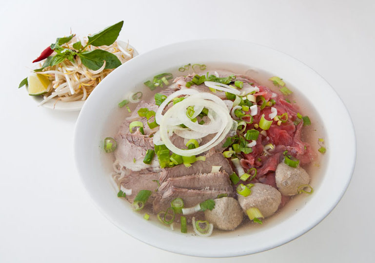 Restaurant Pho Rosemont | 435 Boulevard Rosemont, Montréal, QC H2S 1Z2, Canada | Phone: (514) 271-2696