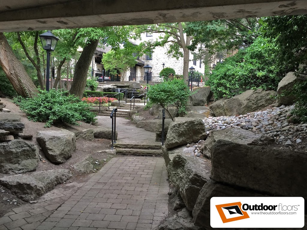 Old Mill Parkette | 5 Old Mill Rd, Etobicoke, ON M8X 1G5, Canada | Phone: (416) 338-4386