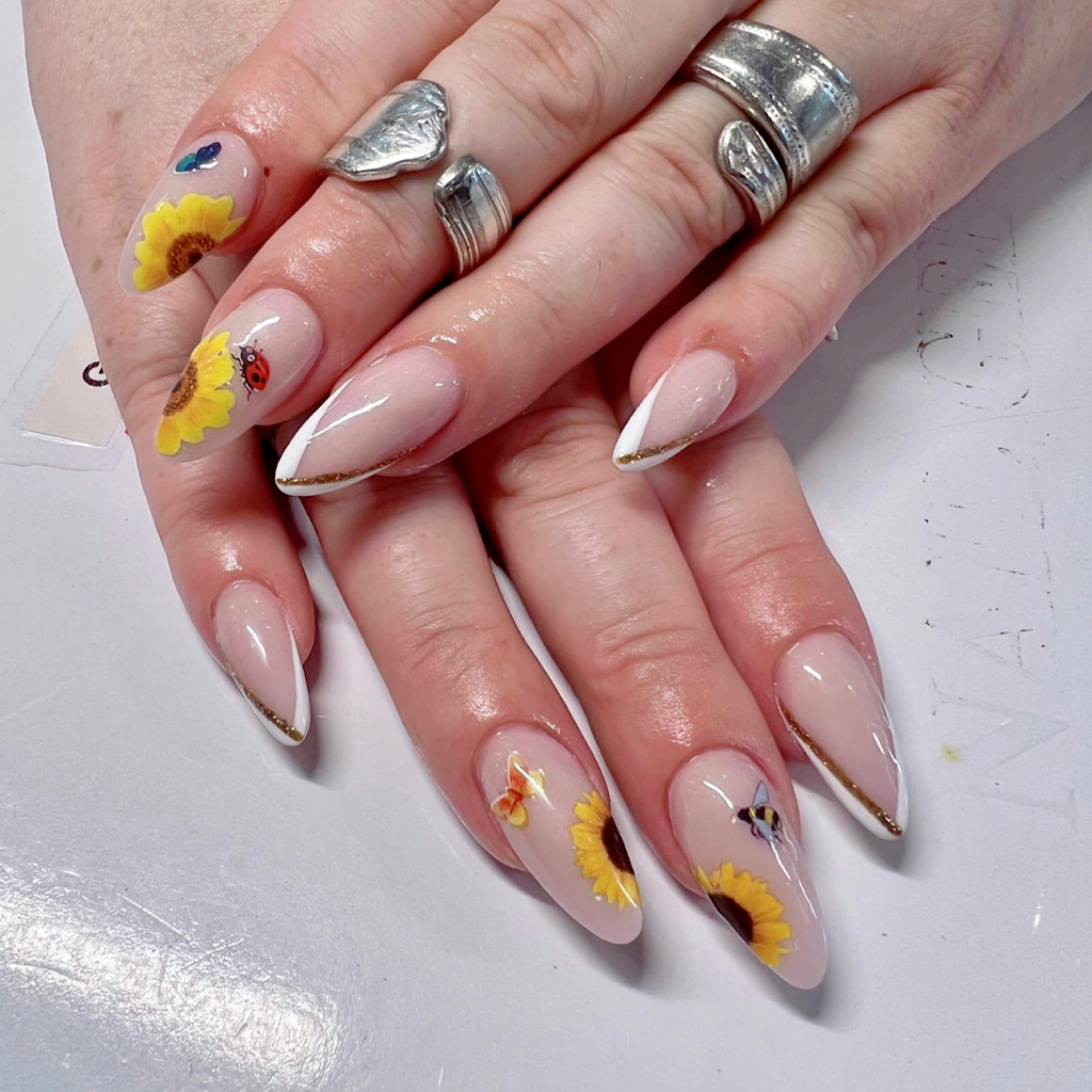 Libra Nail Bar | 1116 Denman St, Vancouver, BC V6G 2M8, Canada | Phone: (604) 558-1188