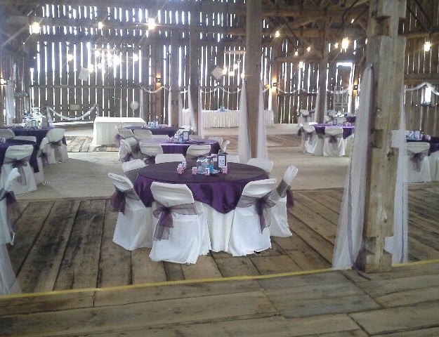 A Rustic Event Barn | 832 Fifth Line, Peterborough, ON K9J 6X2, Canada | Phone: (705) 344-4525
