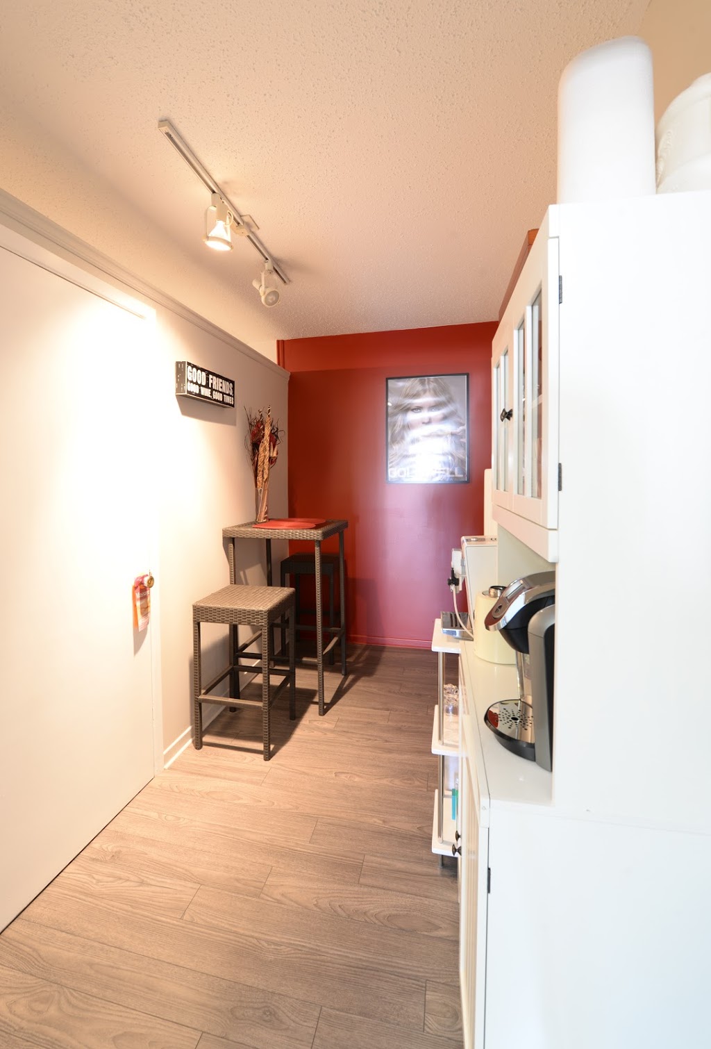 La Beauté Continuelle Enr | 1822 Rue Notre Dame, LAncienne-Lorette, QC G2E 3C7, Canada | Phone: (418) 877-6712