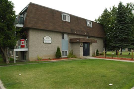 Virginia Street Apartments | 44 Virginia St, Kingston, ON K7K 5Y4, Canada | Phone: (613) 777-9681