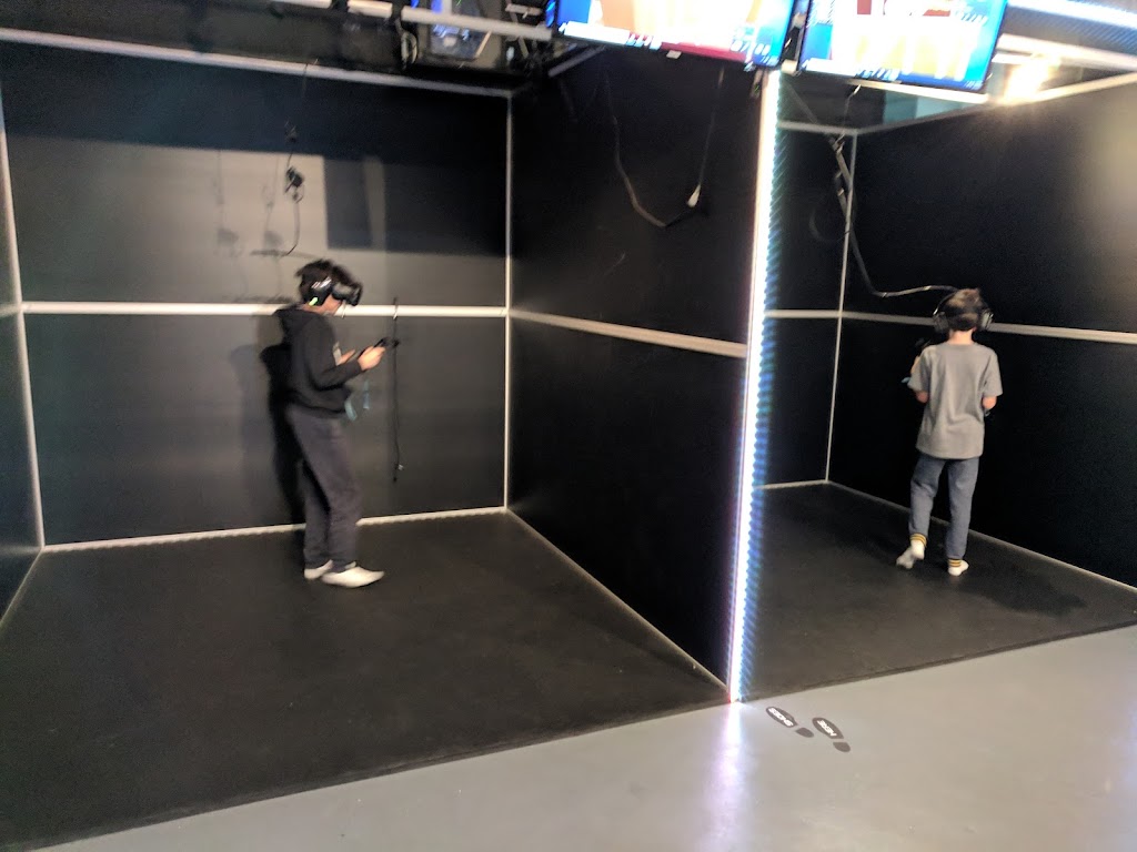 diVRge - Virtual Reality Playground | 2711 Yonge St, Toronto, ON M4N 2H8, Canada | Phone: (647) 349-1454