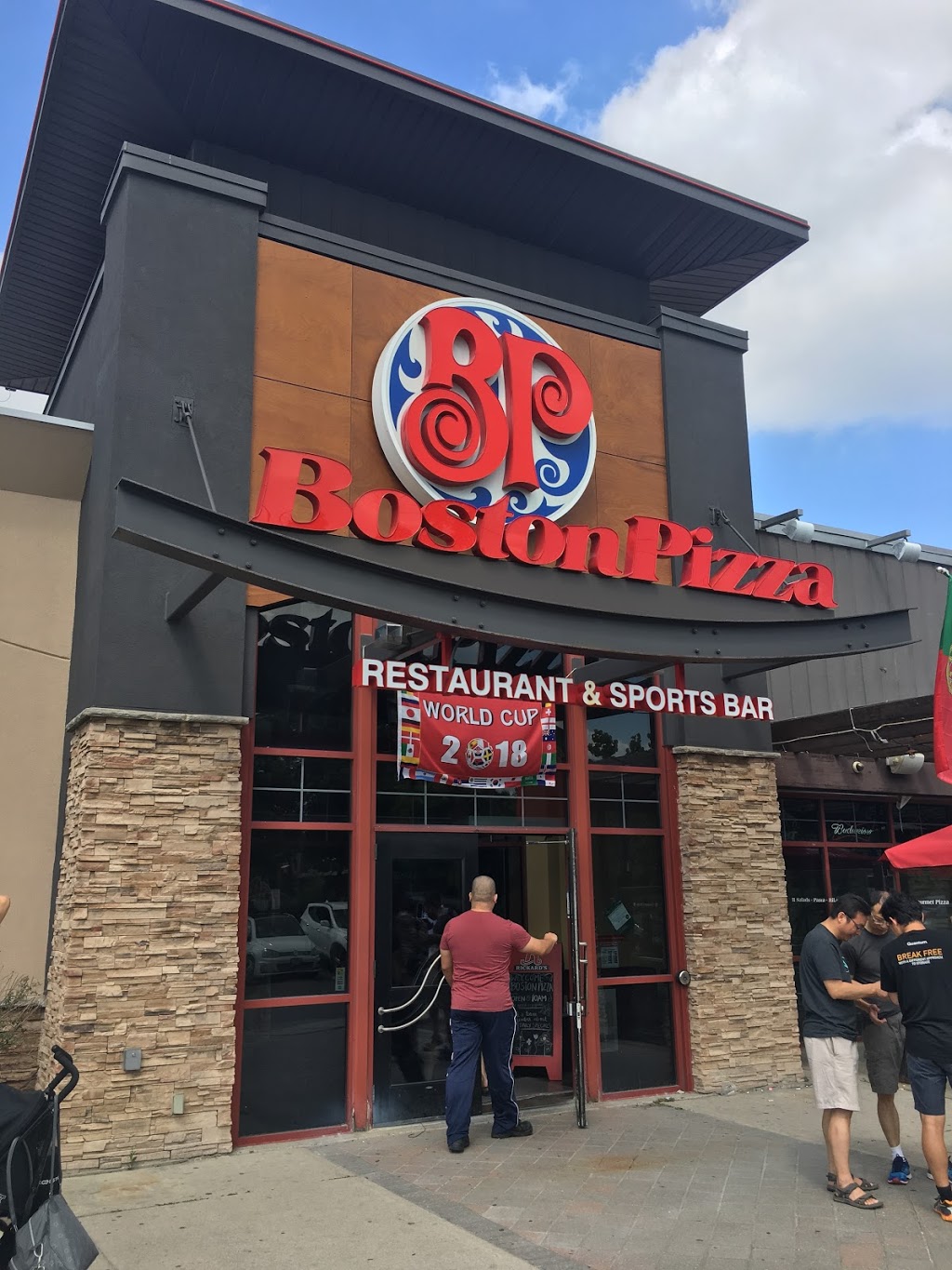 Boston Pizza | 7020 Warden Ave, Markham, ON L3R 5Y3, Canada | Phone: (905) 305-6446