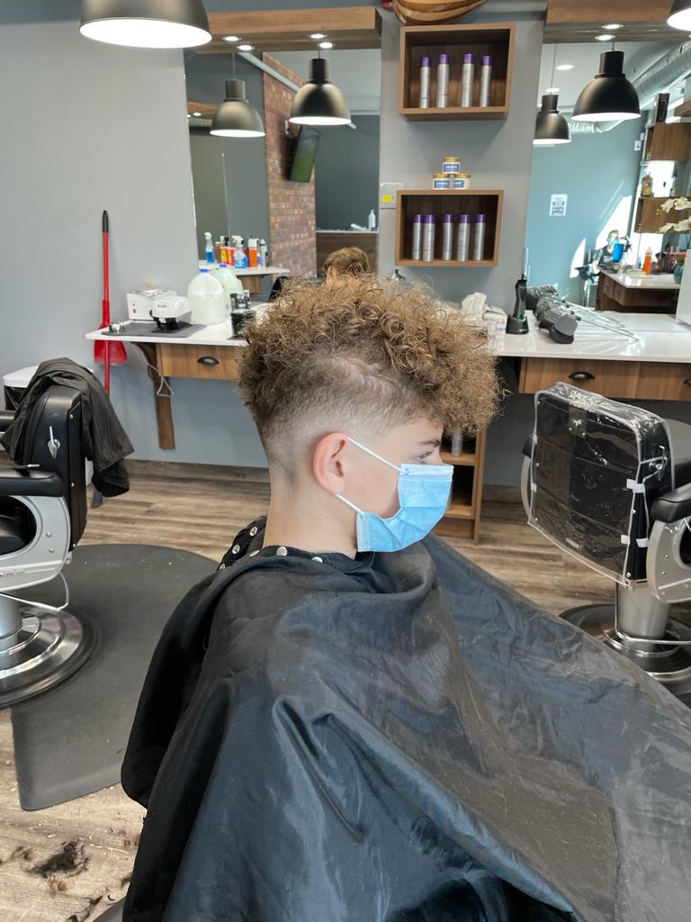 Mr Omar Barbers | 9036 46 St NE #302, Calgary, AB T3J 2E3, Canada | Phone: (403) 764-5776