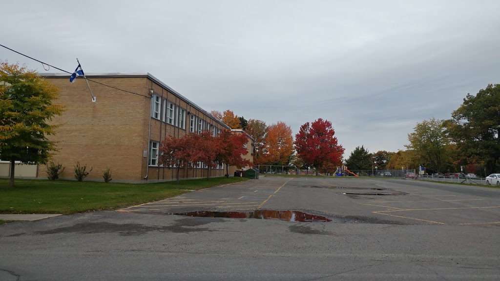 École La Ribambelle Wilfrid-Labbé | 28 Rue Saint Augustin, Victoriaville, QC G6P 3K7, Canada | Phone: (819) 752-9751