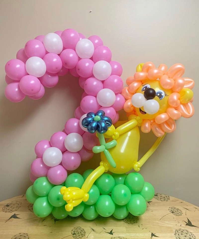 Balloon creation by Iryna | Argyle Ave, Saskatoon, SK S7H 2W3, Canada | Phone: (306) 536-3036