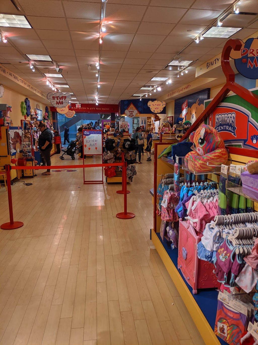 Build-A-Bear Workshop | 100 Bayshore Dr, Nepean, ON K2B 8C1, Canada | Phone: (343) 804-0500