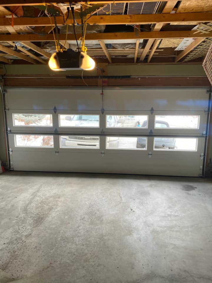 Mr Garage Doors NE Calgary | 52 Whiteram Hill NE, Calgary, AB T1Y 5T2, Canada | Phone: (587) 999-5366