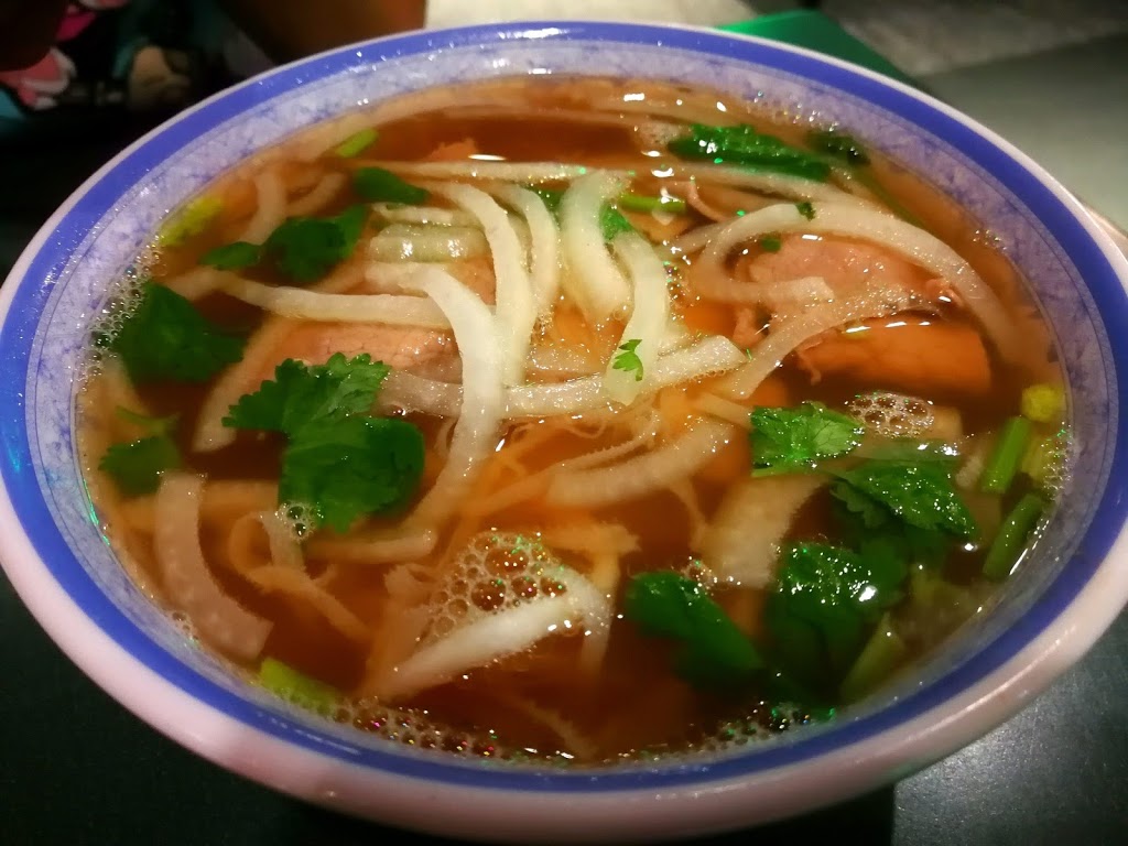 Pho Peter Restaurant | 65 Kennedy Rd N, Brampton, ON L6V 1X6, Canada | Phone: (905) 455-6611